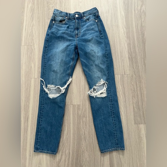 American Eagle Outfitters Denim - American Eagle High Rise Straight Jeans Size 4 Long Distressed Ripped Medium